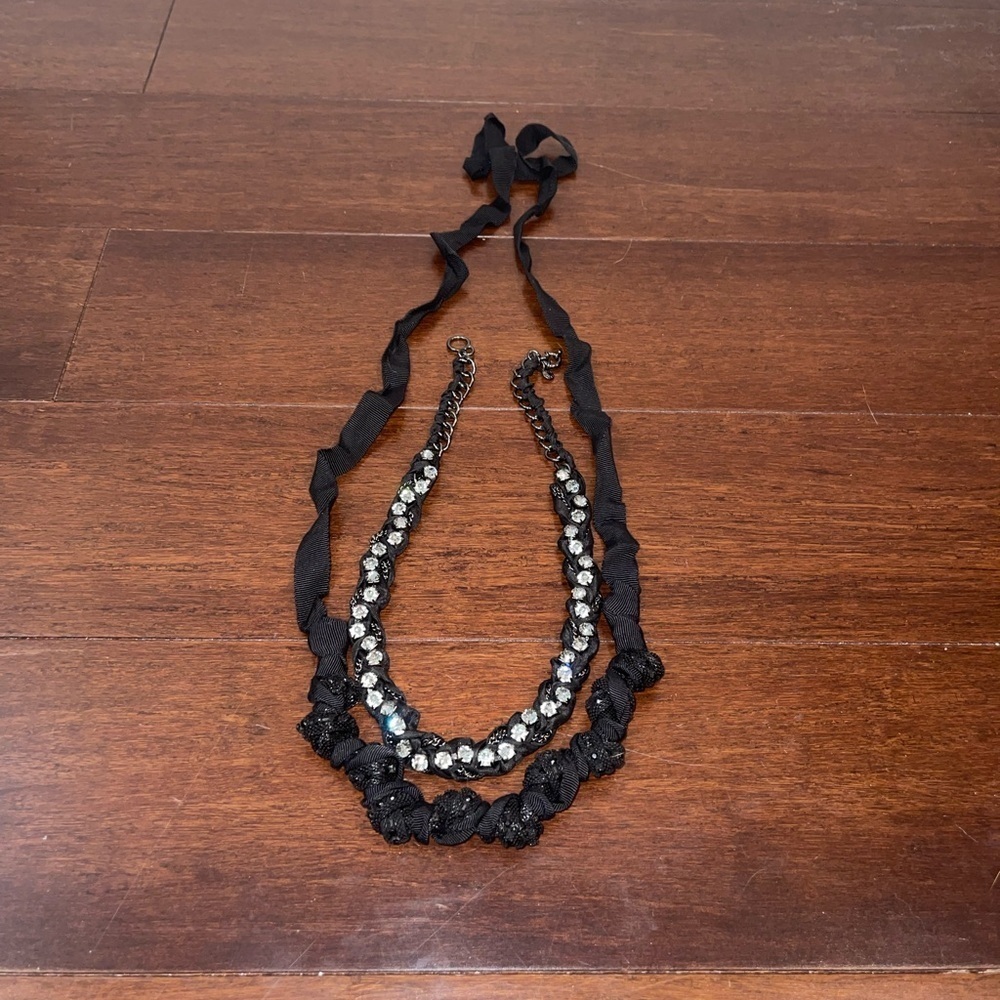 j crew necklace set guc Black Women's tie Necklace set